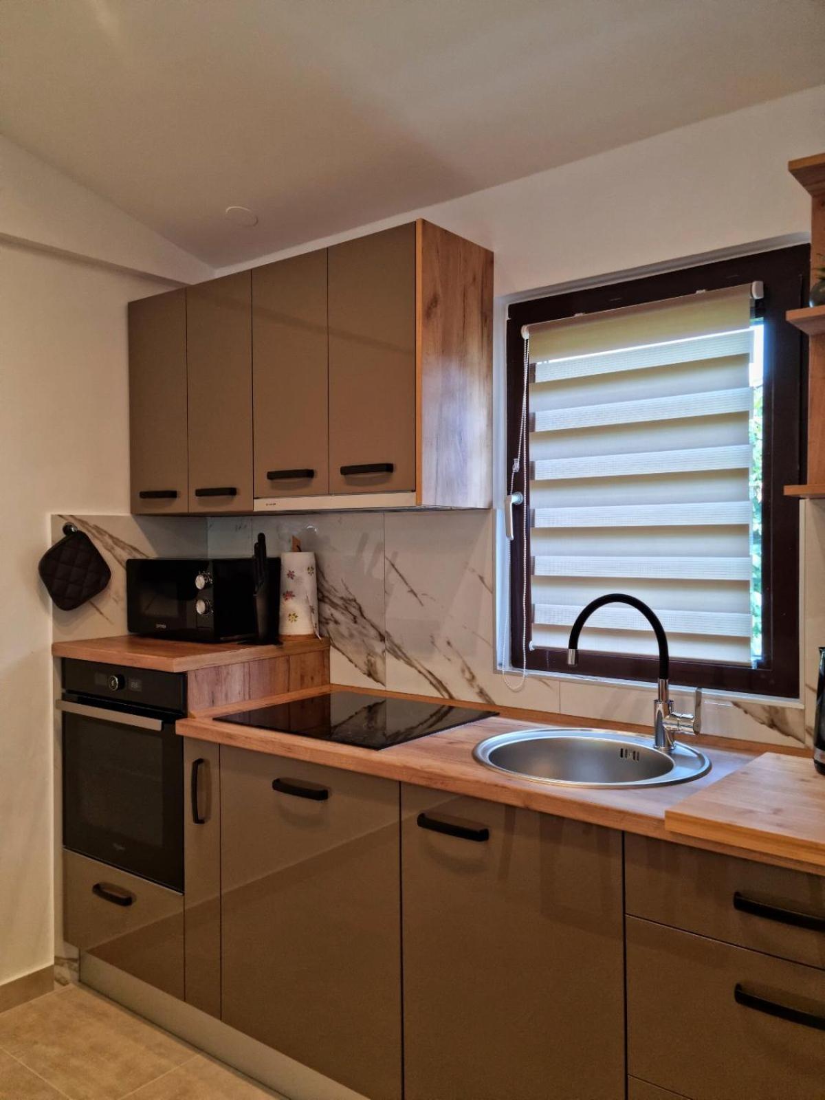 Apartmani Nika 1 Rijeka Exteriör bild