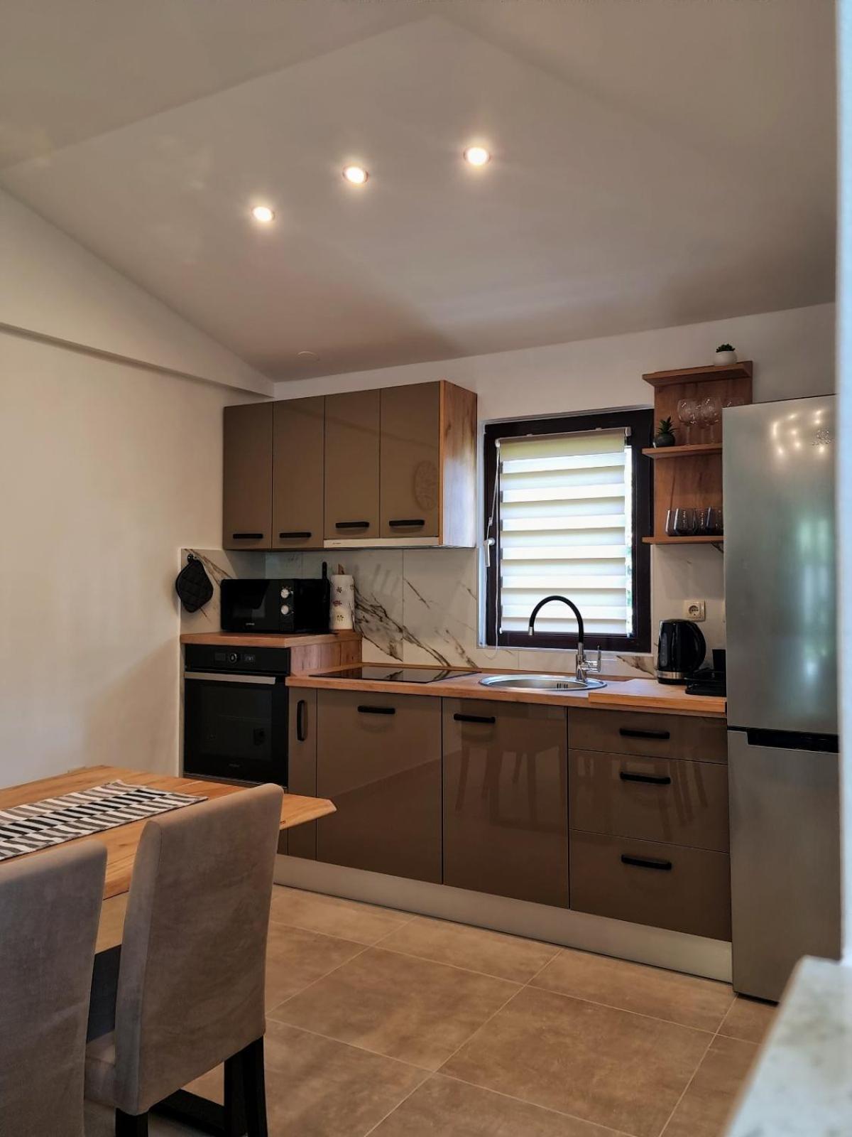 Apartmani Nika 1 Rijeka Exteriör bild