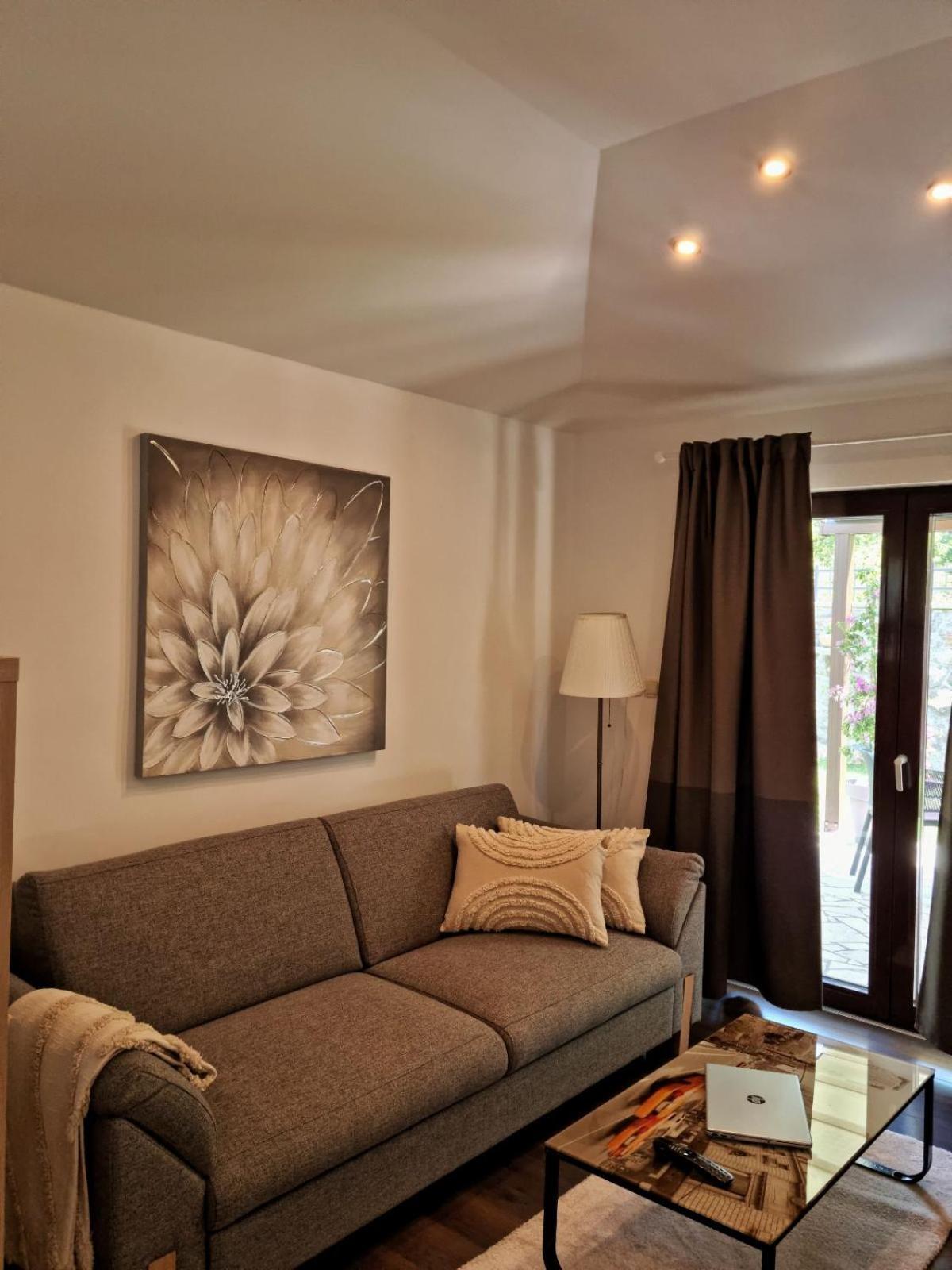 Apartmani Nika 1 Rijeka Exteriör bild